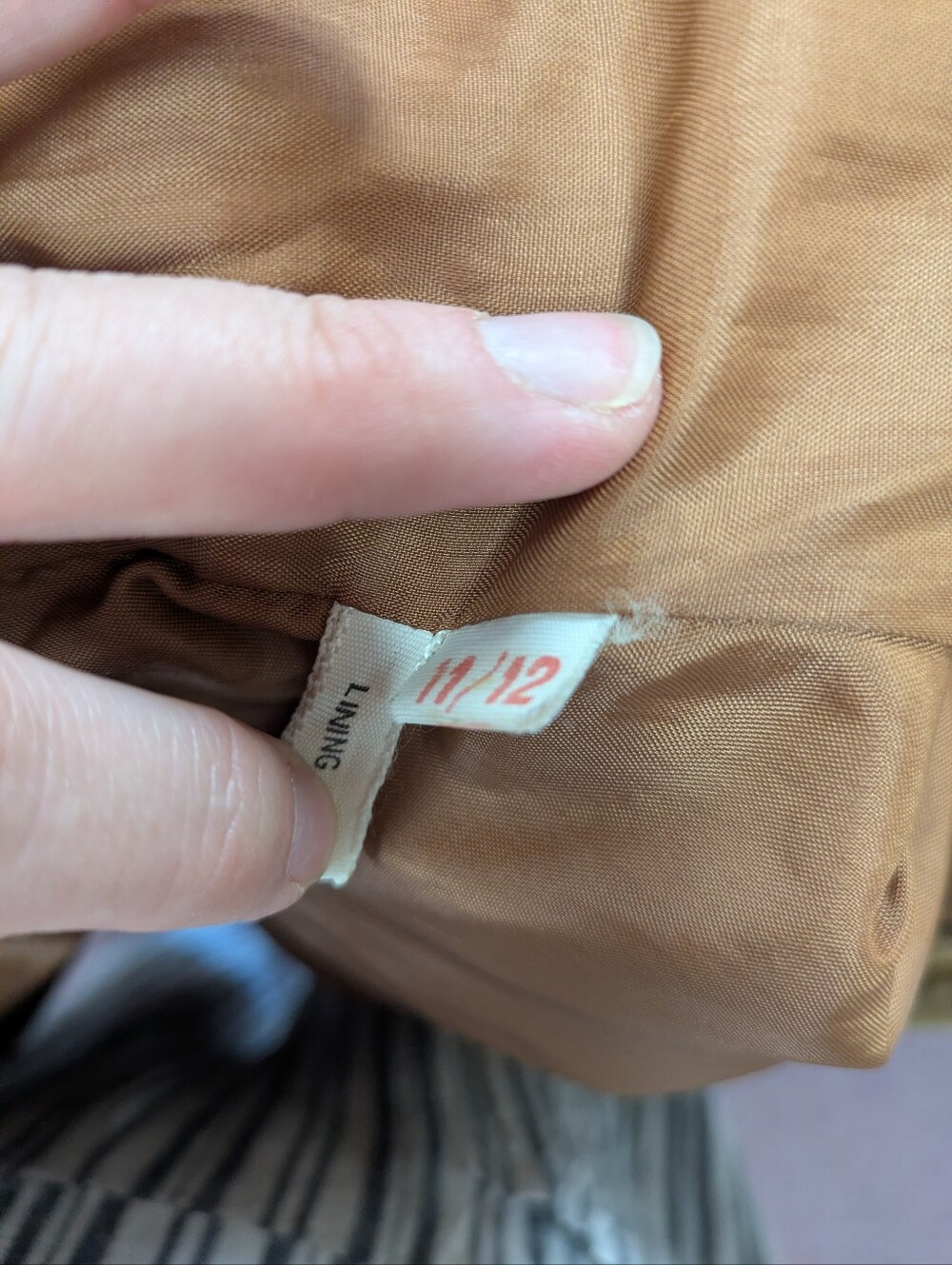 1970s Vintage Women's Suede Button-Front Jacket in Tan - Picture 7 of 8